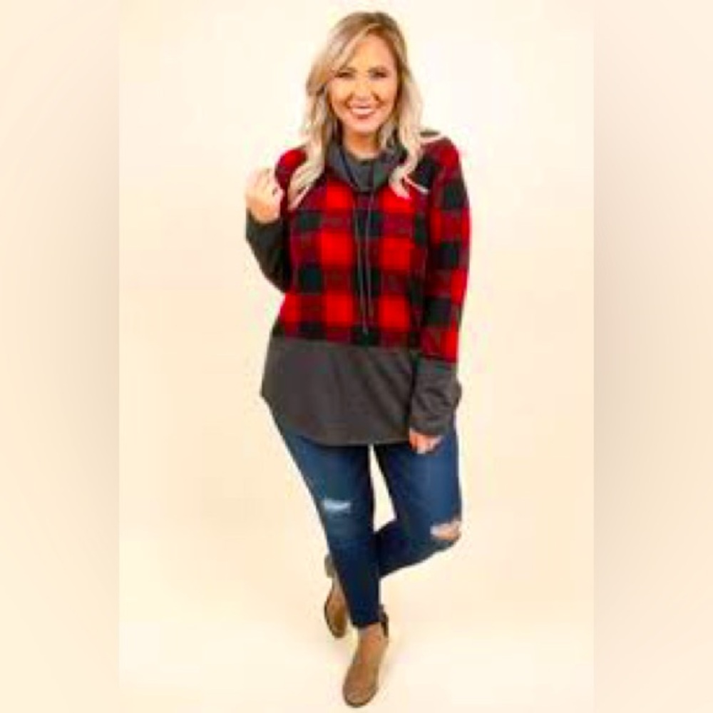 First Look Buffalo Plaid Cowl Neck Pullover.  Size Medium